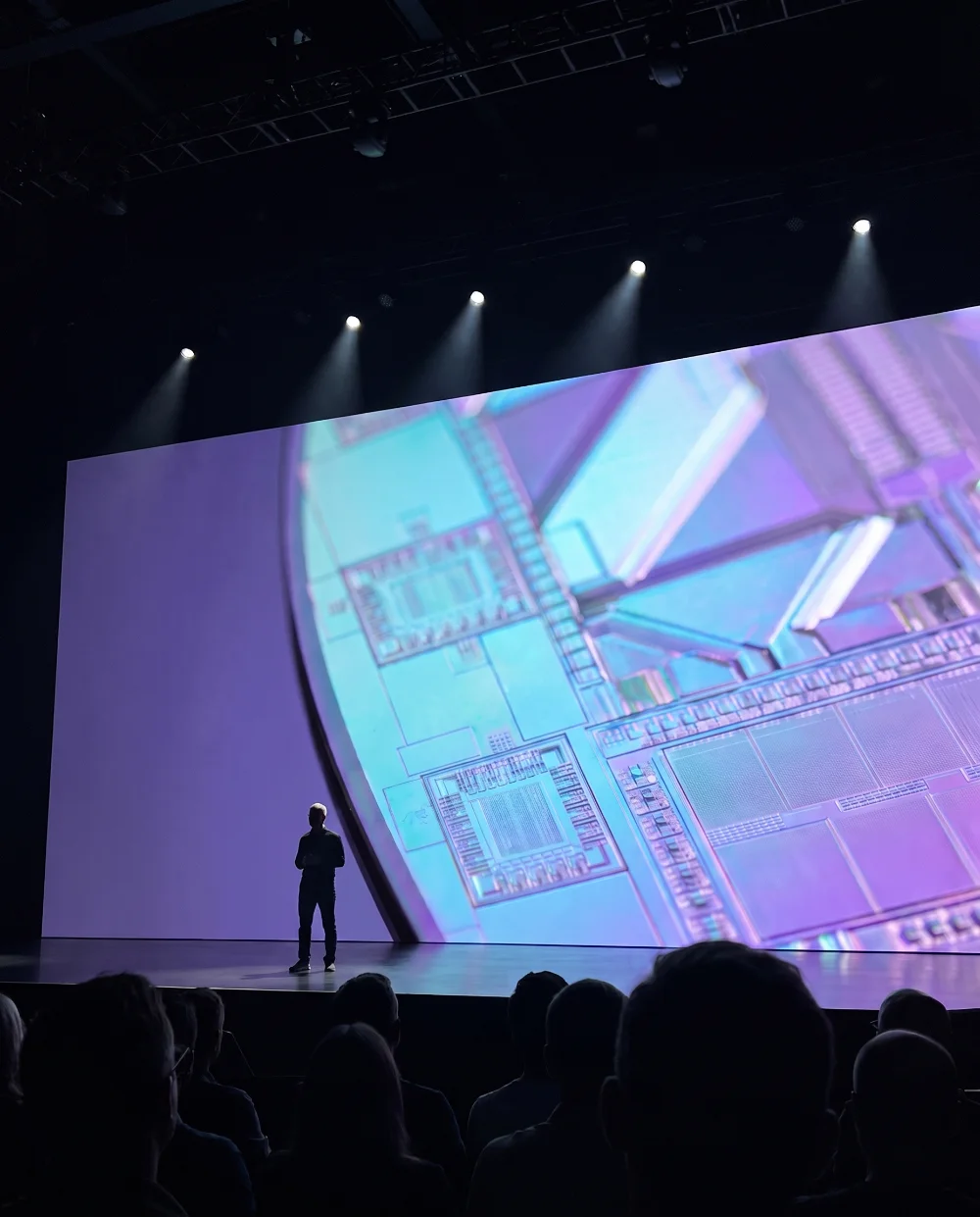 Find SILISPECK: Keynote, main stage